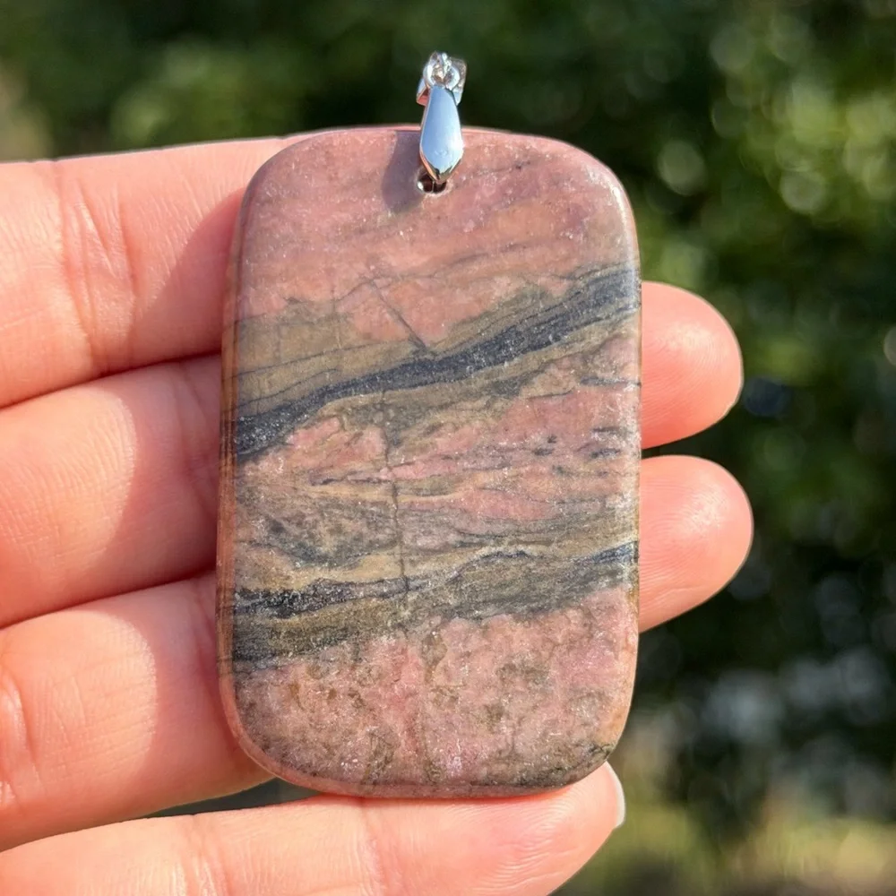 925 silver‎ plated rectangular natural rhodonite pendant 1045